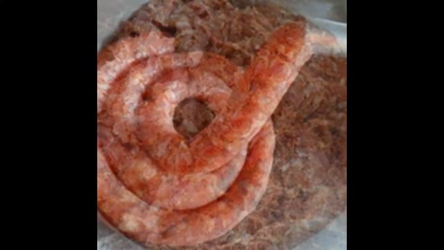 Холодные закуски мясные:Свиные колбаски-гриль с паприкой и базиликом