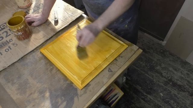 Столик для компьютера, из дровяной срезки.