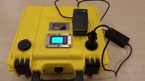 Лучший защищённый туристический аккумулятор для похода, рыбалки, охоты. Электричество в лесу, тайге