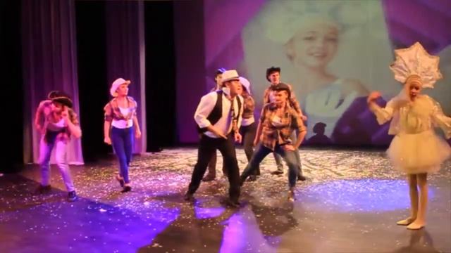 Детский новогодний мюзикл Путешествие Снежинки- Песня- | В Голливуде ...