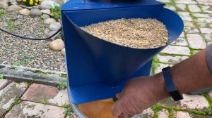 Обзор измельчителя зерна ФЕРМЕР ИЗЭ-05М. Наши доработки и опыт использования.