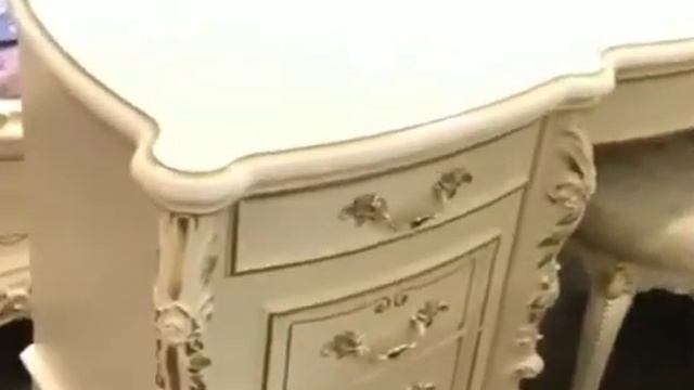 Спальня Версаль с 6 дверным шкафом Крем глянец от фабрики Слониммебель.