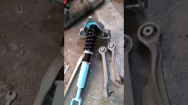 VOLKSWAGEN PHAETON installed KT Racing Coilovers смотреть онлайн