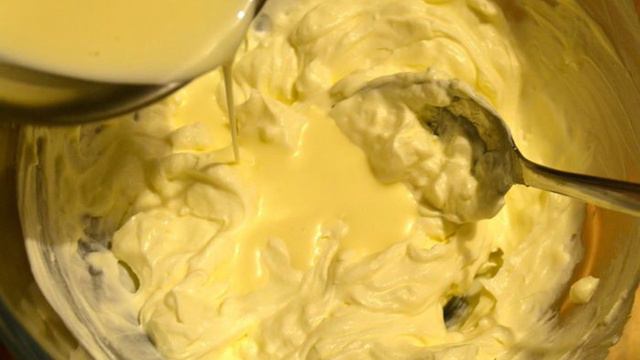 Закусочные мини-чизкейки со слабосоленой семгой