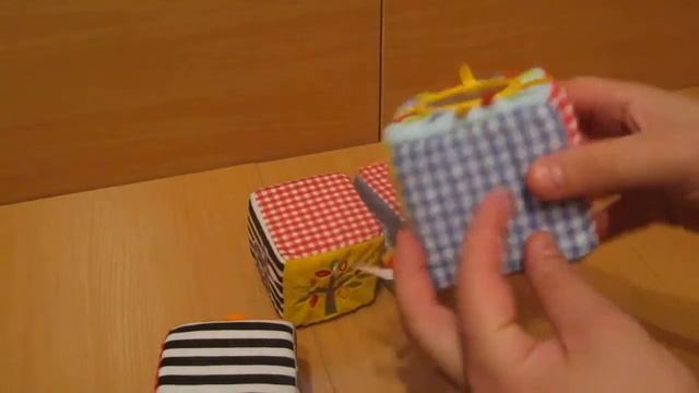 Детская игрушка видеообзор - Мягкие детские развивающие кубики смотреть онлайн