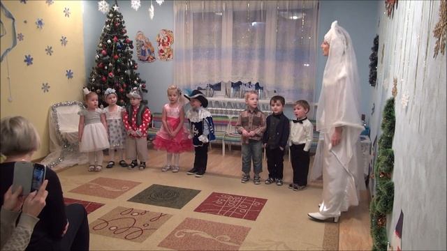 Наша елка велика. Песня. Младшая группа