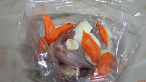 Куриное мясо с овощами на пару в мультиварке
