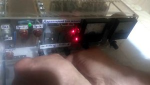 Двухполярный регулируемый лабораторный блок питания от 0 до 30 v.