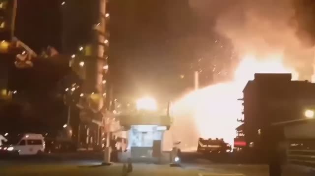 Взрыв прогремел на нефтеперерабатывающем заводе на Тайвани