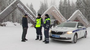 Полицейские рассказали о спасении мужчины, замерзавшего на трассе Нягань - Талинка