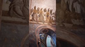 Успенский собор во Владимире снаружи и внутри