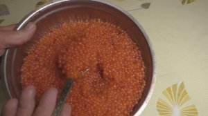 КАК СОЛИТЬ КРАСНУЮ ИКРУ ГОРБУШИ,КЕТЫ,ЛОСОСЯ, да очень просто, будет вкусно,