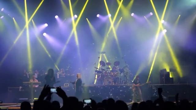 Omega - Gyöngyhajú lány (Dziewczyna o perłowych włosach) смотреть онлайн