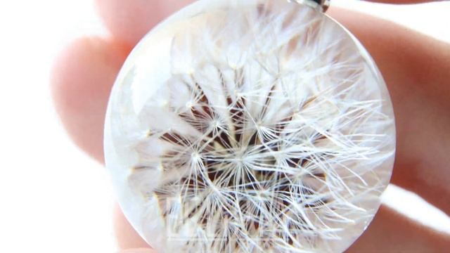 Кулон НЕодуванчик шар 2,5 см в эпоксидной смоле. Ручная работа ECLIPTA jewelry смотреть онлайн
