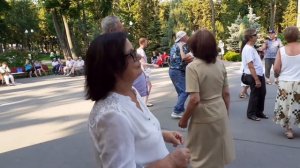 Я ДЛЯ ТЕБЯ ОДНОЙ ЖИВУ, ЛЮБОВЬ МОЯ!???/ТАНЦЫ В ПАРКЕ ГОРЬКОГО ХАРЬКОВ АВГУСТ 2021