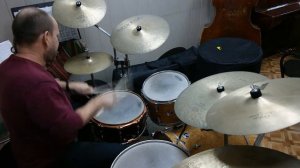 СОЛО НА БАРАБАНАХ SOLO ON DRUMS ФАНК. РОК. МУЗЫКА. ДРУГАЯ. смотрите и слушайте