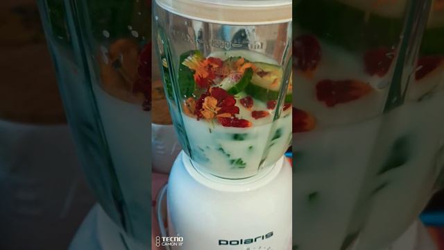 Утренний смузи.Очень полезно и вкусно🍹🍸🥤 смотреть онлайн