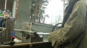 Гидроколун ГКС-ДЭ 01,рубим дрова .