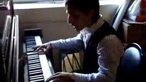 Армянин поет по Грузински