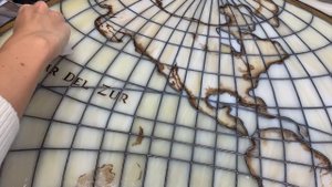 Создание витража «Старинная карта». Пайка витража в технике Тиффани, роспись