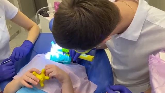 лечение зубов детям смотреть онлайн