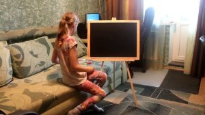 Доска для рисования мелом и фломастерами в собранном состоянии