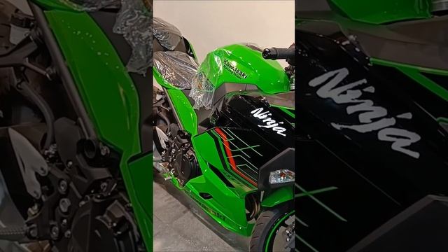 650 Ninja From kawasaki Green Color Side