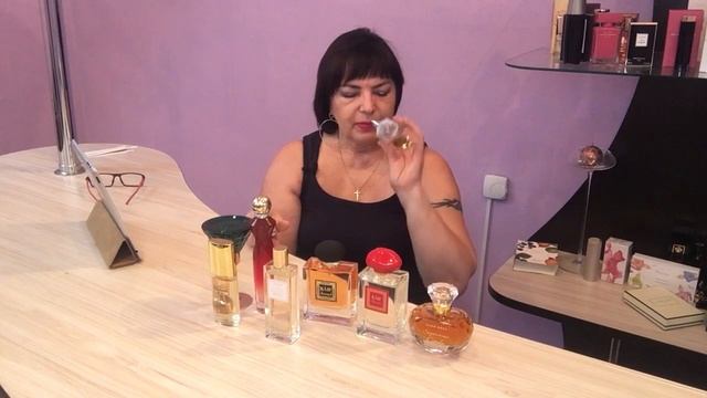 ТОП-8 БЮДЖЕТНЫХ АРОМАТОВ.#лучшиепарфюмы#бюджетныеароматы# смотреть онлайн