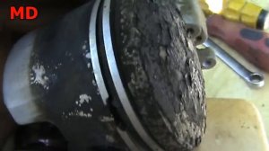 Бензотриммер.  Мокрая свеча. Залило двигатель.