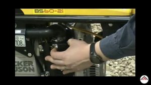 Запуск двухтактной вибротрамбовки Wacker Neuson