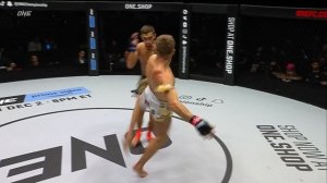 MUAY THAI WAR ?? Jonathan Haggerty vs. Vladimir Kuzmin