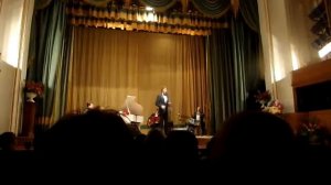 Александр Бичёв поёт очень нежно и задорно песню" Телебомба" !!