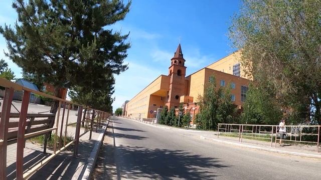 Костанай Жара. Пешее путешествие по улице Амангельды 2 часть.