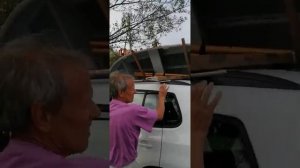 Мой папа и его супер приспособление для транспортировки лодки с воды на багажник авто