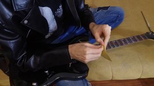 Yousician - Наклейки на гриф гитары с нотами.