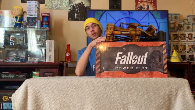 MGS_PWN3R’s Unboxing: Fallout Power Fist