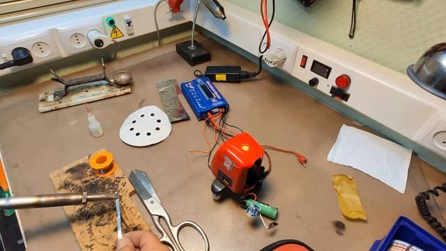 замена батареи в аккумуляторе : пайка или сварка споттер? смотреть онлайн