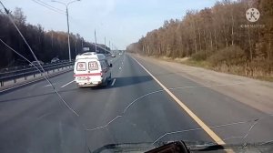 Нашли причину почему даф грелся. Заменили лобовое стекло.
