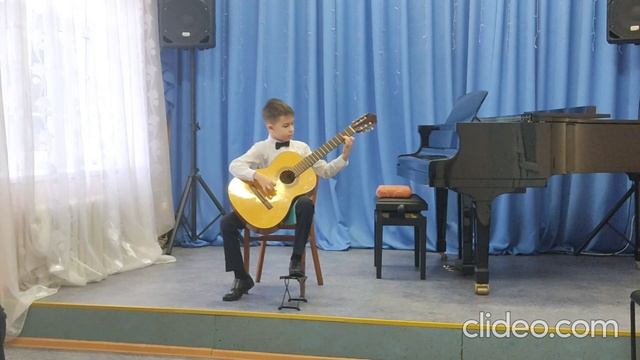 М. Красев - "Ёлочка" исп. Пожарский Тимур