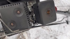 Снегоуборщик с капотом и кабиной!