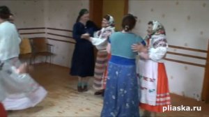 Брянская обл., Унечский р-н, с. Белогорщ. Танец "Светит месяц". 2012 г.