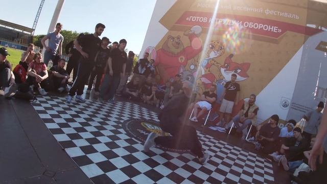 Международные соревнования по брек-дансу "Double Dragon 2х2" смотреть онлайн