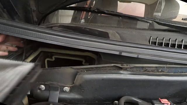 Шевроле Нива: секреты замены салонного фильтра смотреть онлайн