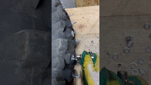 Шипуем моторезину. смотреть онлайн