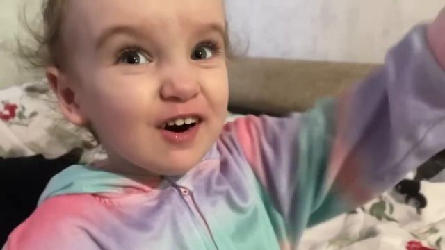 Подарок Софе от Димы. Весенние обновки для доченьки , ну и для мамы. смотреть онлайн