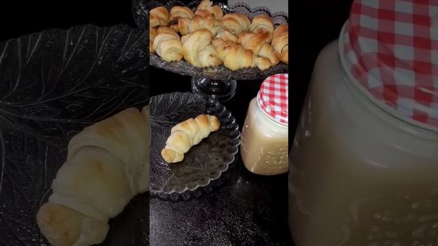 Croissants,Быстрый и простой рецепт круассанов,РЕЦЕПТ НА КАНАЛЕ,КРУАССАНЫ,Croissants Recipe