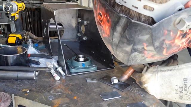 Log Furniture Tenon Maker-- Part 1 of 2 смотреть онлайн