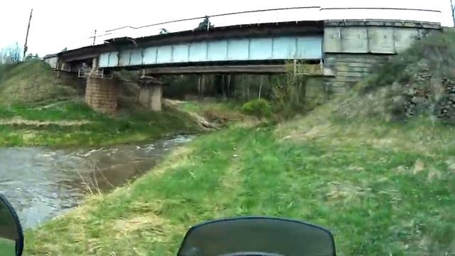 Ищу речку в Бельково 6 Нашёл пляж и поехал дальше вдоль речки искать ж/д мост. смотреть онлайн