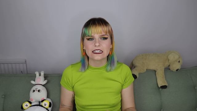 aren’t straight men meant to like women… смотреть онлайн