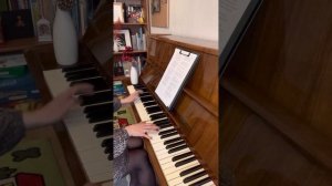 Мои года - моё богатство! - Вахтанг Кикабидзе (фортепиано)